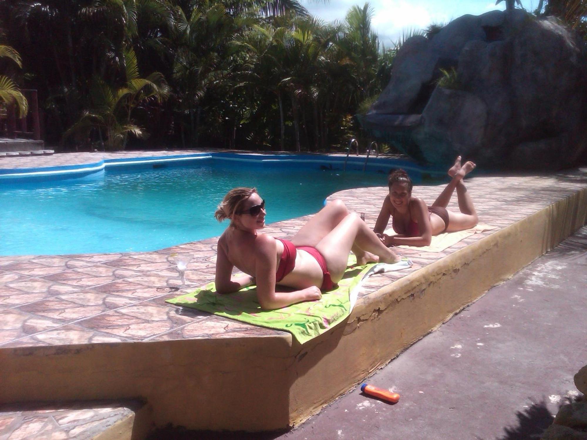 La Delphina Bed And Breakfast Bar And Grill La Ceiba Buitenkant foto