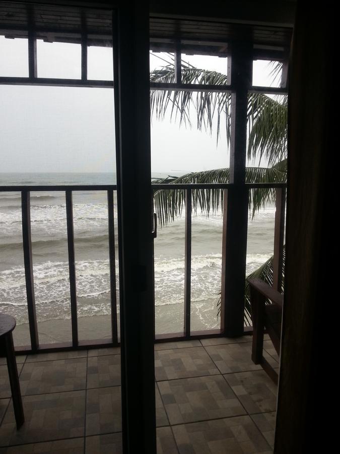 La Delphina Bed And Breakfast Bar And Grill La Ceiba Buitenkant foto
