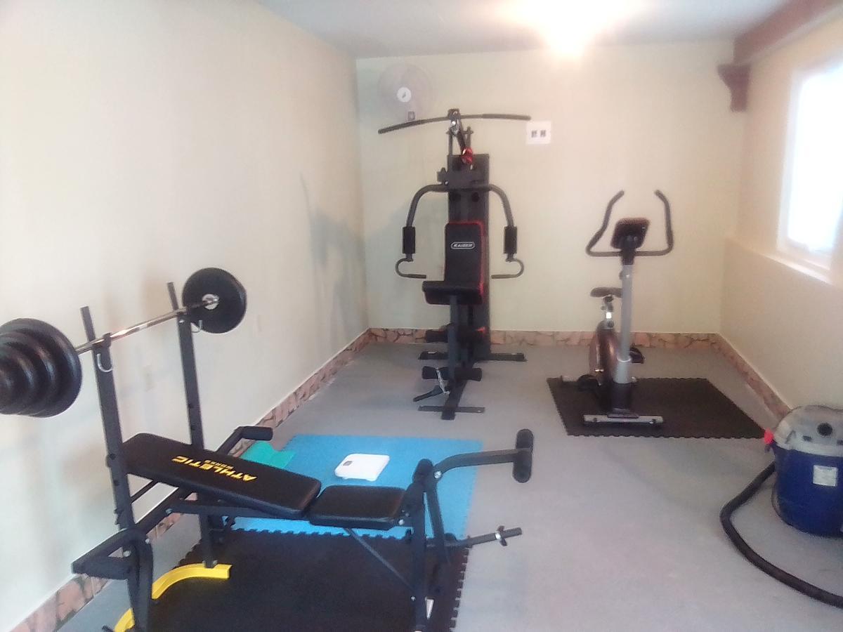 La Delphina Bed And Breakfast Bar And Grill La Ceiba Buitenkant foto