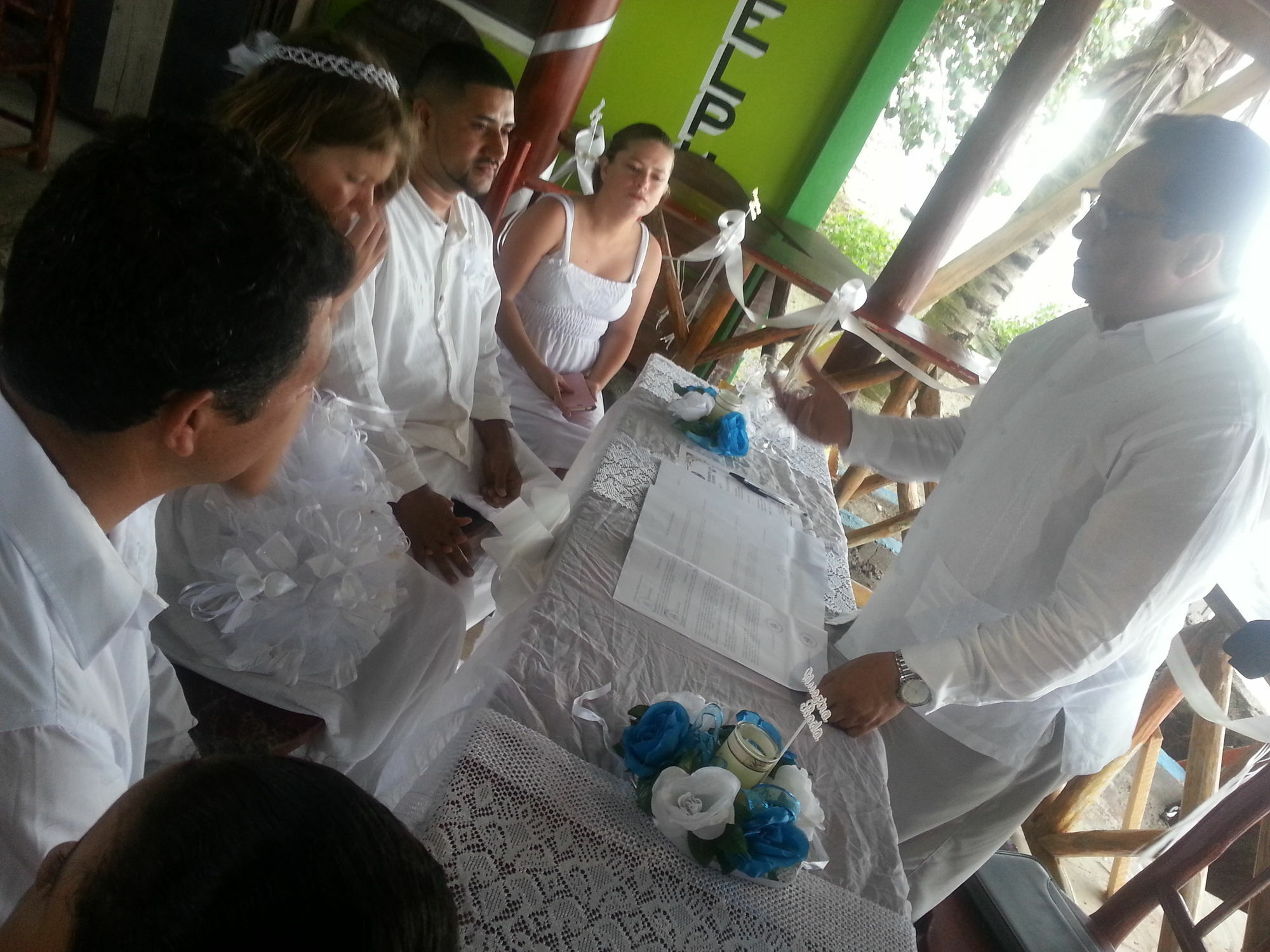 La Delphina Bed And Breakfast Bar And Grill La Ceiba Buitenkant foto